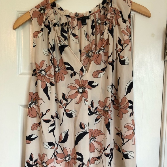 Ann Taylor Tops - Ann Taylor Sleeveless Blouse
